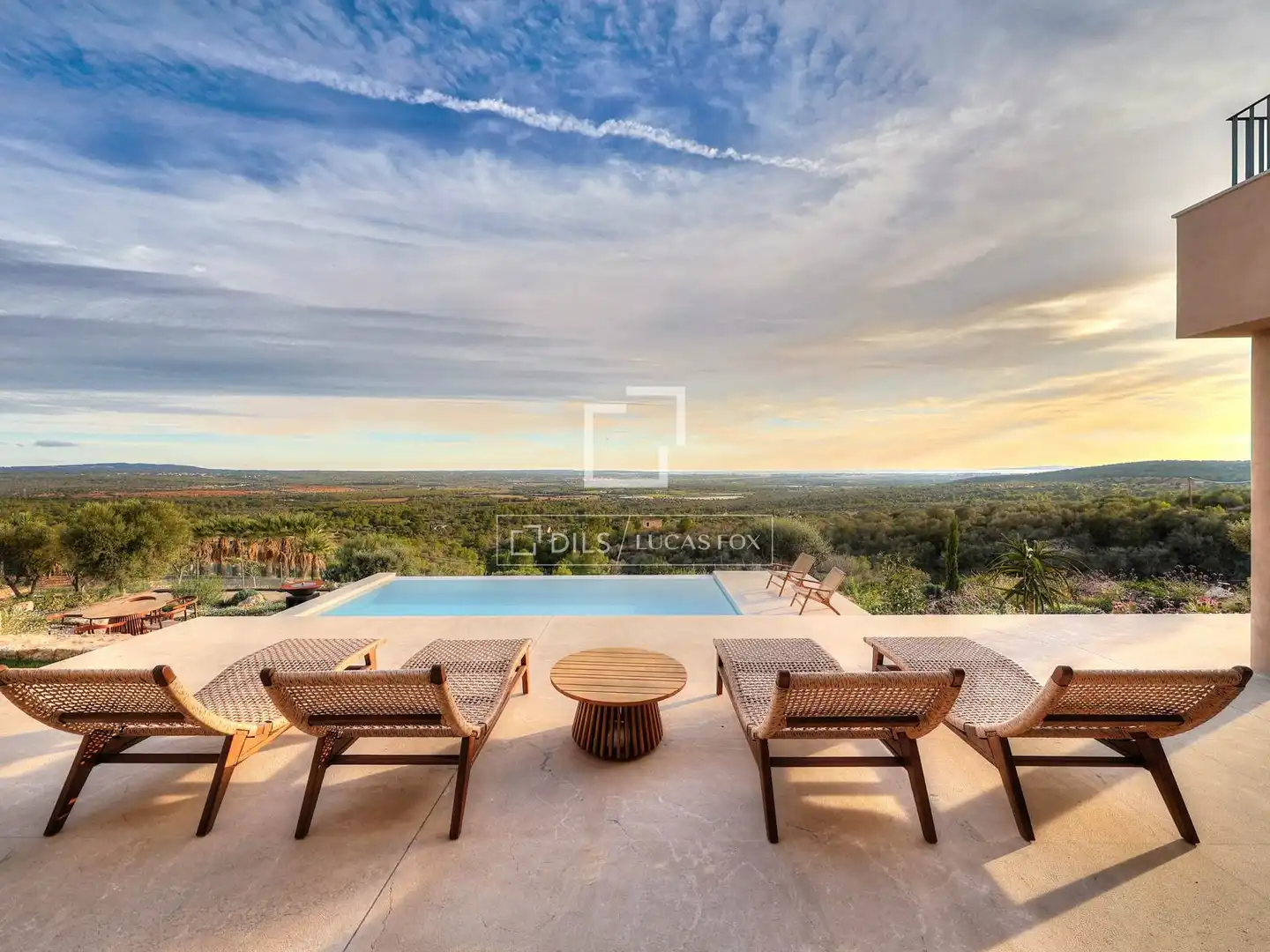 Terrasse von Country house zum Verkauf in  Palma de Mallorca mit Klimaanlage, Heizung und Privatgarten