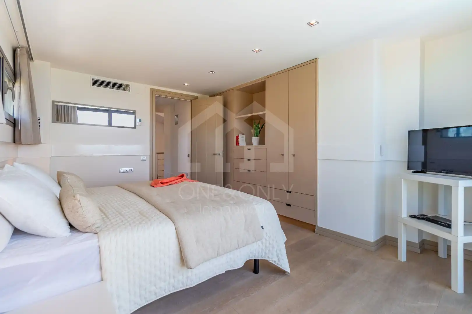 Habitación de Casa o chalet en venta en Mont-roig del Camp con Aire acondicionado, Calefacción y Jardín privado