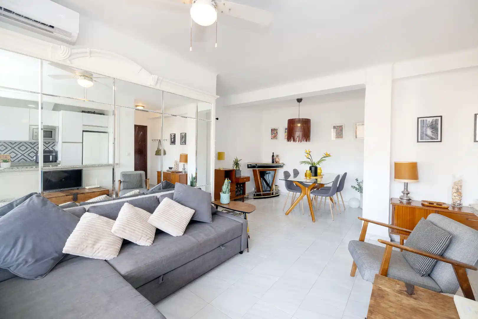 Living room of Flat for sale in Málaga  with Air Conditioner, Heating and Terrace