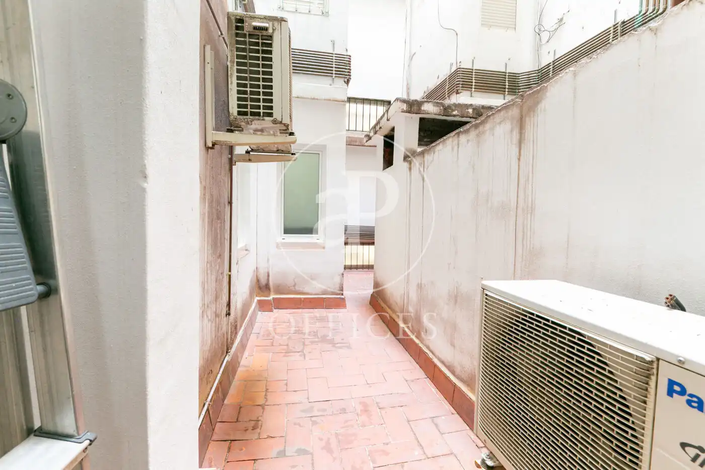 Büro zum Verkauf in Barcelona mit Klimaanlage