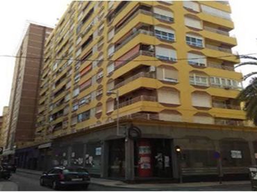 Local comercial en venta en Av Chapí
