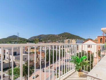 Flat with balcony for sale in Pedanías Este