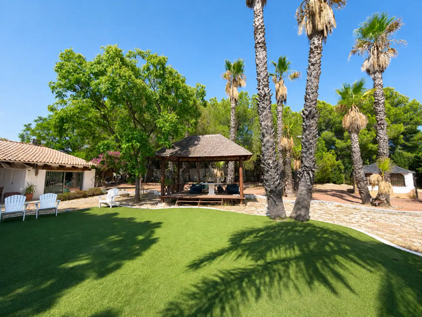 Garden of Houses for sale in Bétera  with Air Conditioner, Heating and Swimming Pool