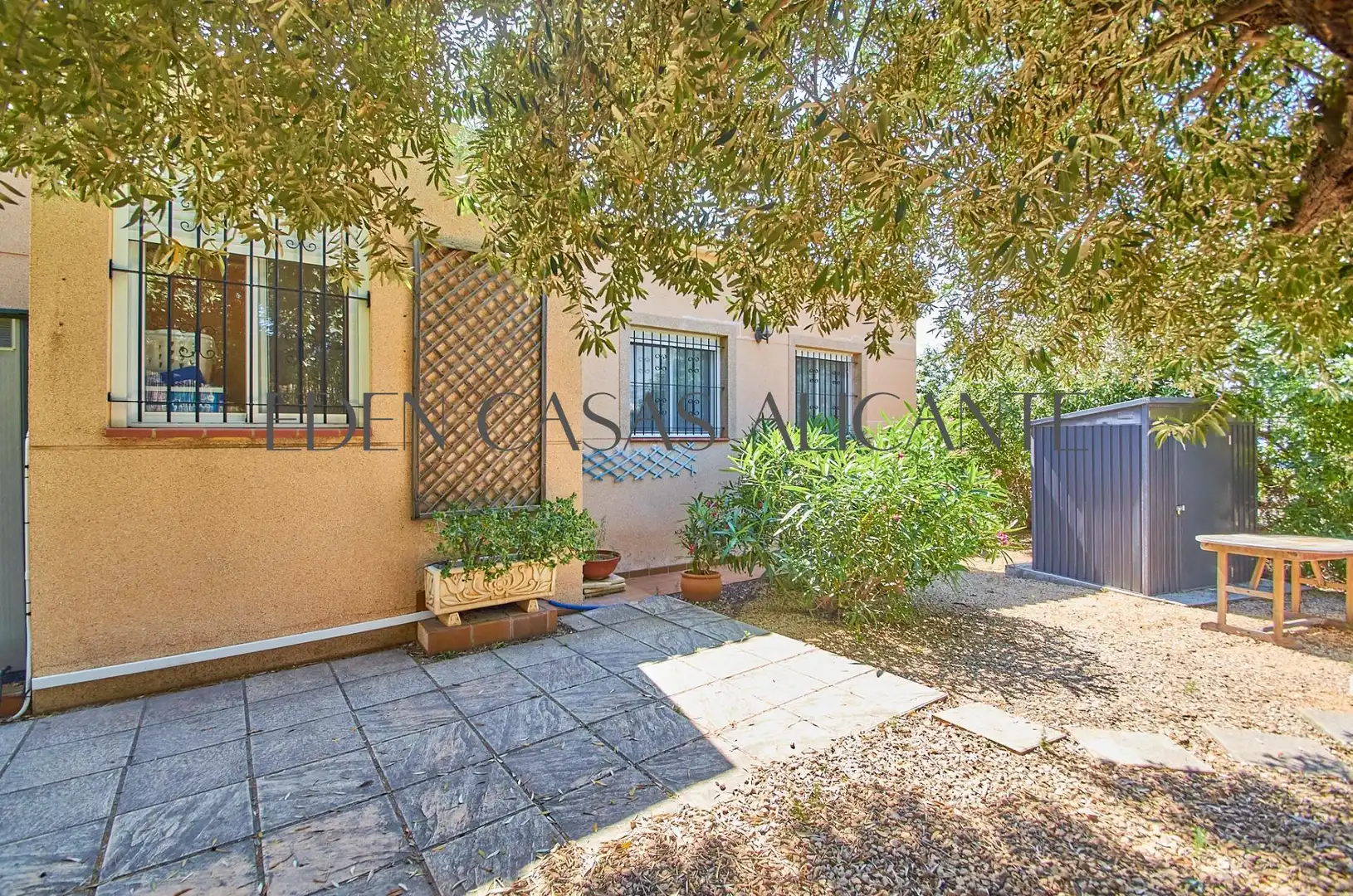 Vista exterior de Casa o chalet en venta en Busot con Aire acondicionado, Calefacción y Jardín privado