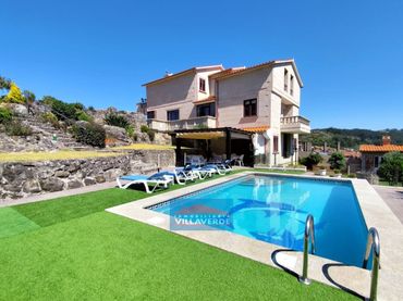 Casa en venta en O Hío