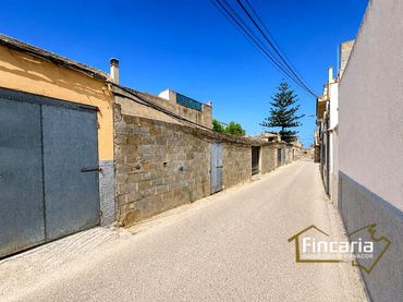 Terrenos y solares en venta en calle Taronger
