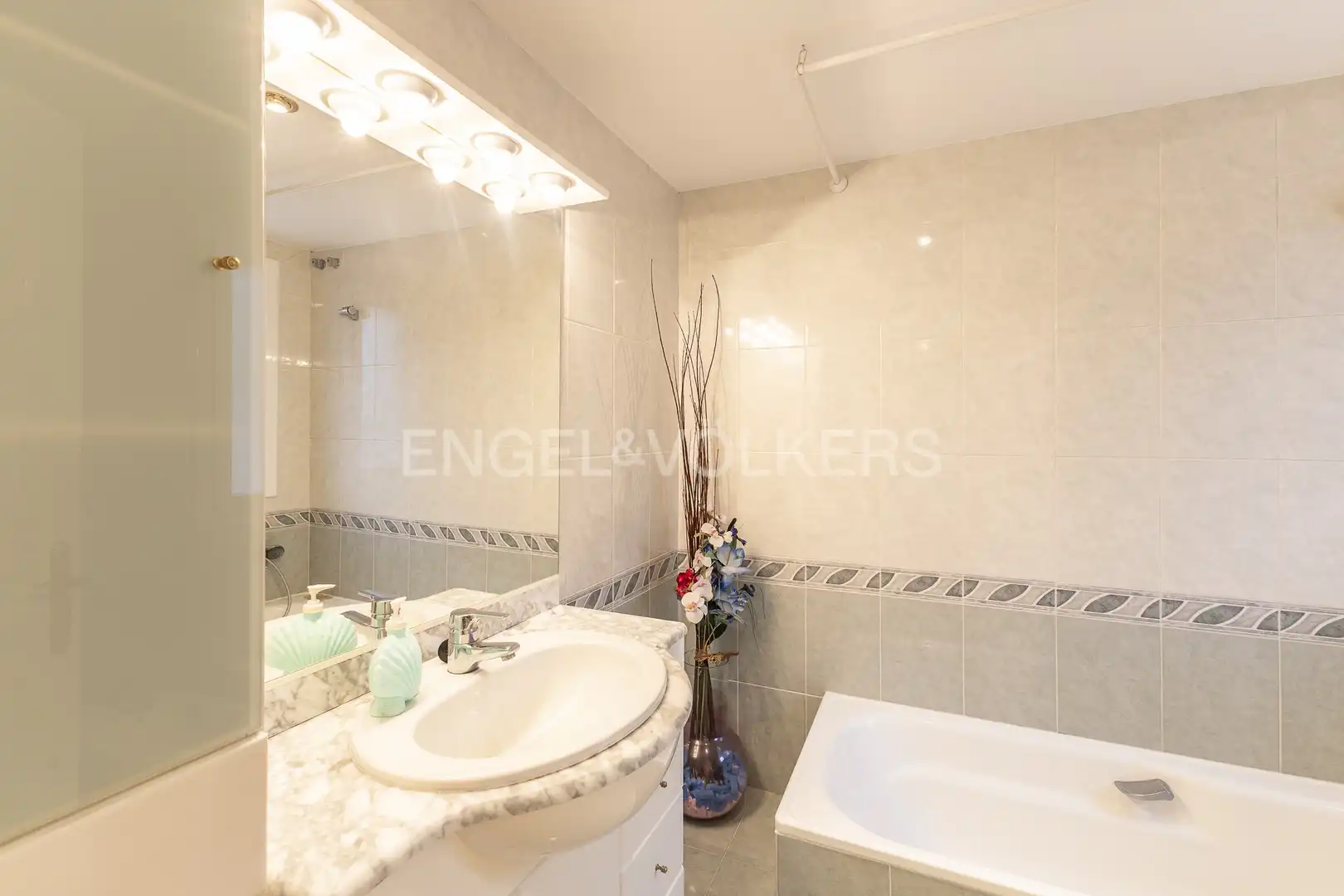 Bathroom of Houses for rent in Canet de Mar  with Heating, Private garden and Terrace