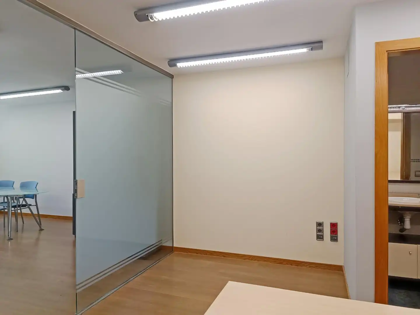 Oficina de alquiler en BARO IV TORRES, Nou Eixample Nord