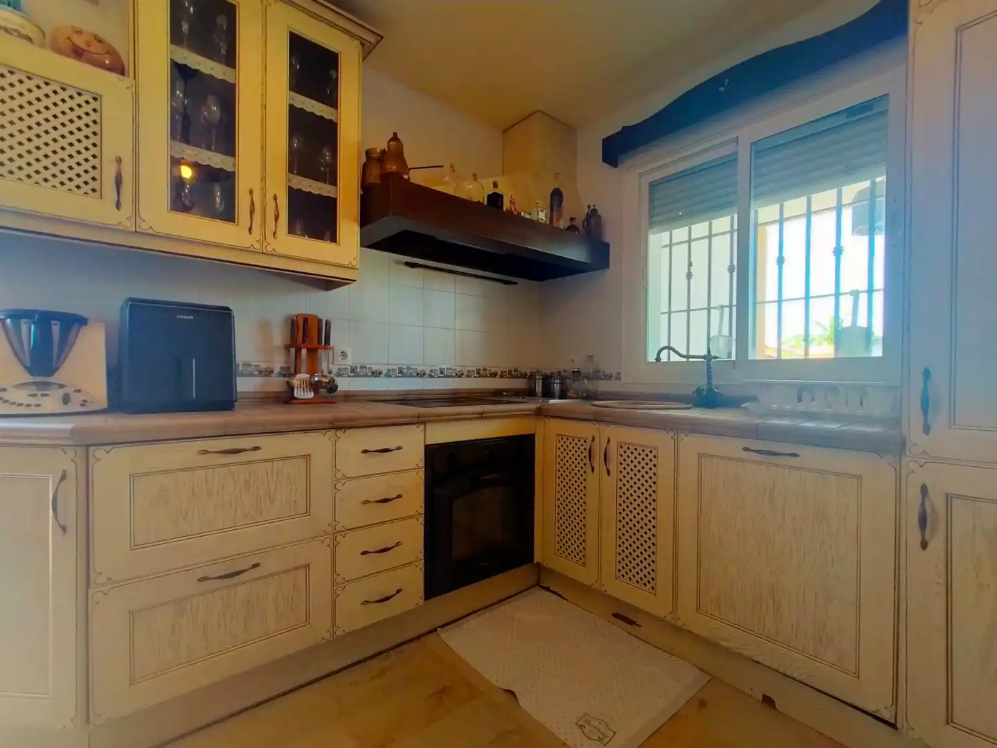 Cocina de Casa o chalet en venta en Jerez de la Frontera con Aire acondicionado, Jardín privado y Piscina