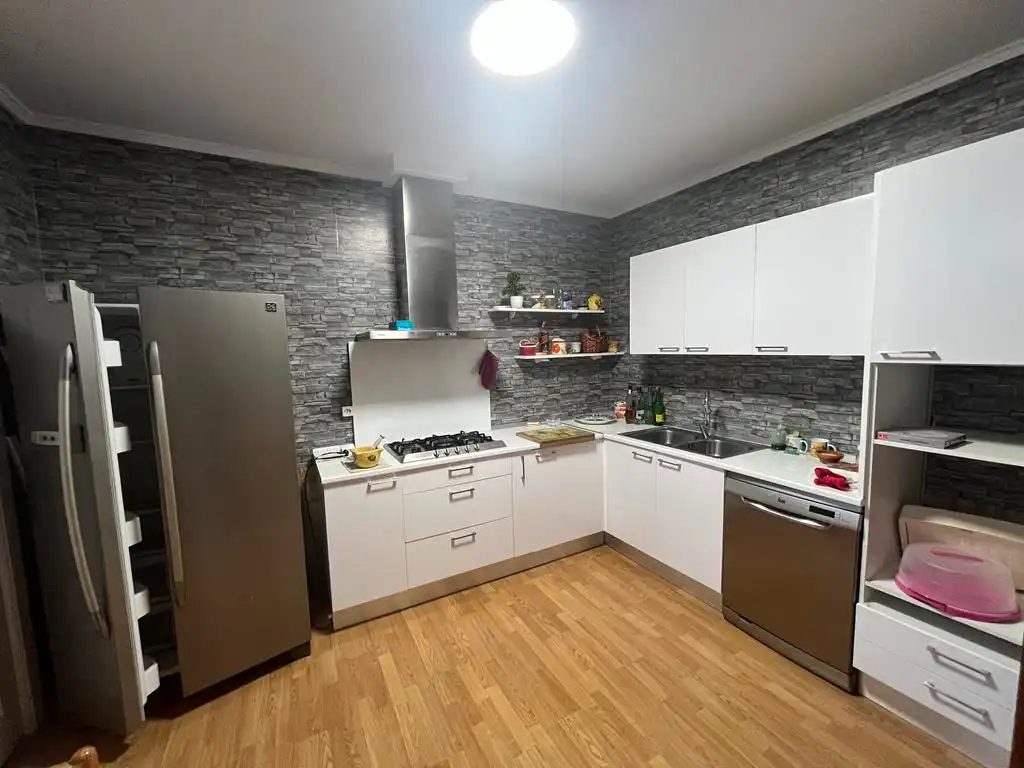 Cuina de Casa o xalet en venda en Albacete amb Calefacció, Jardí privat i Parquet