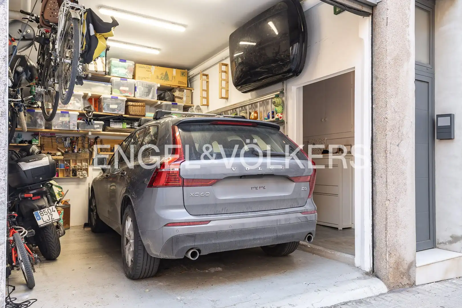 Parkplatz von Wohnungen zum Verkauf in Badalona mit Klimaanlage, Heizung und Terrasse