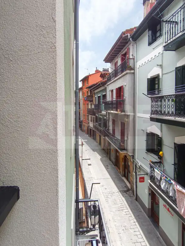 Terraza de Piso en venta en Errenteria con Amueblado y Balcón