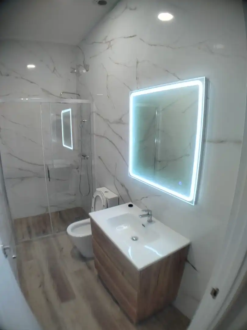 Badezimmer von Wohnung zum Verkauf in Fuenlabrada mit Klimaanlage, Heizung und Ofen