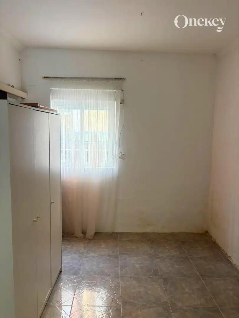 Dormitori de Pis en venda en Carabanchel