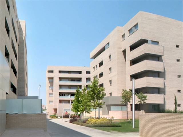 Atico en Venta en Carrer del Pla de Salt, 1 en Barri dels Escriptors