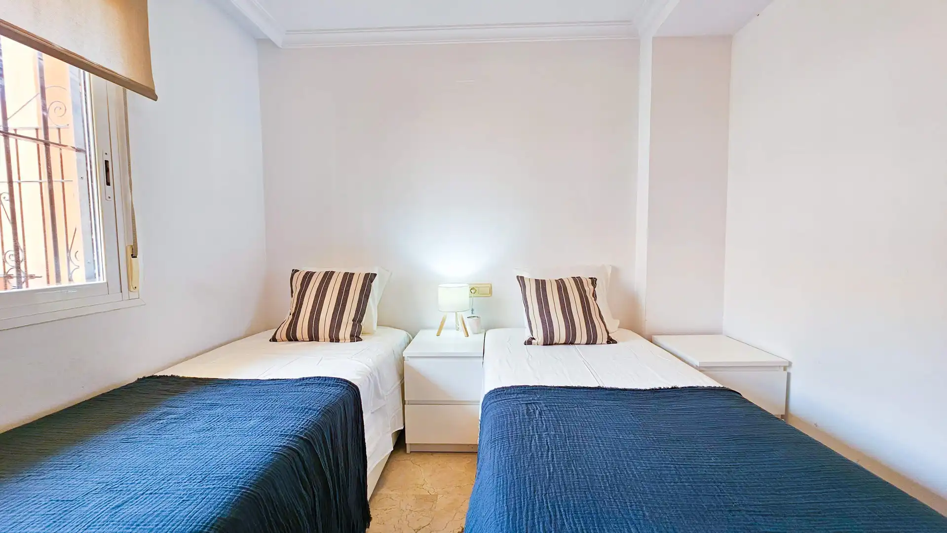 Dormitori de Apartament en venda en Mijas amb Aire condicionat, Calefacció i Terrassa