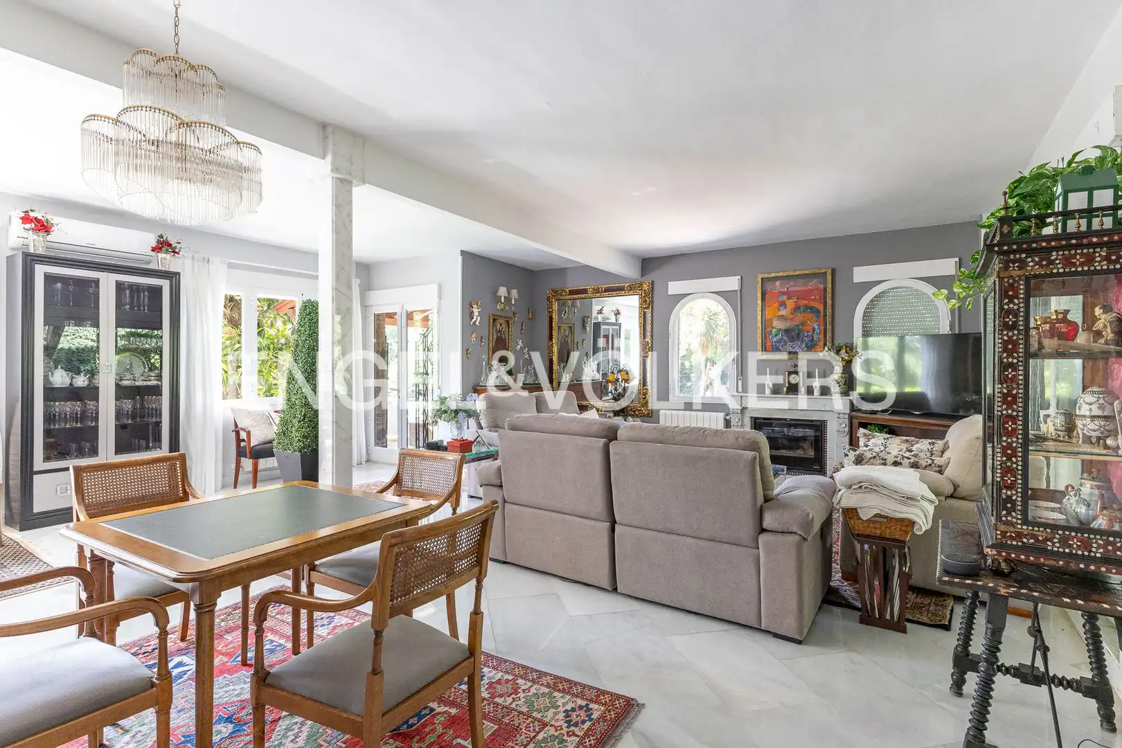Living room of Houses for sale in Majadahonda  with Air Conditioner, Heating and Private garden