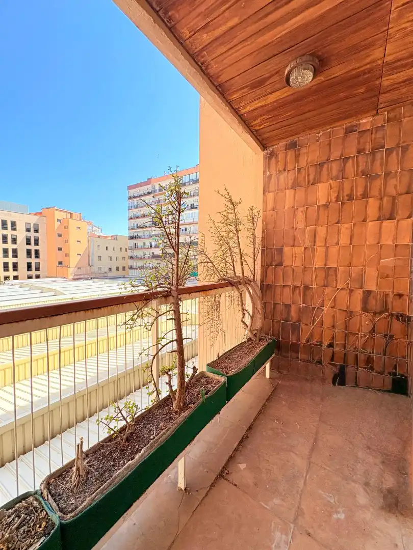 Terrassa de Pis en venda en Barcelona amb Calefacció, Parquet i Balcó