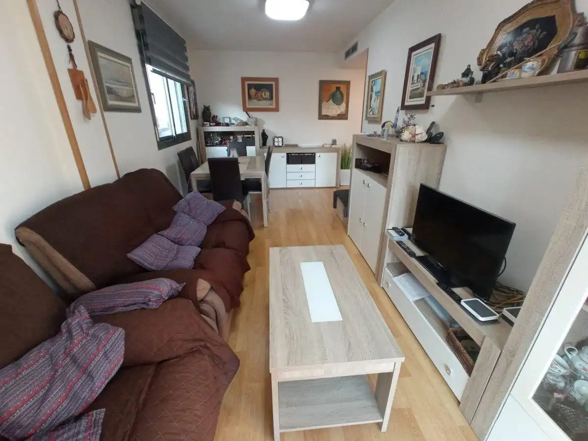 Sala d'estar de Pis en venda en La Ràpita amb Calefacció, Parquet i Balcó
