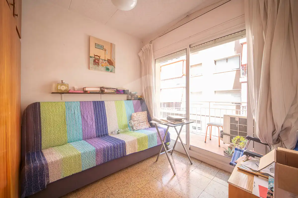 Bedroom of Flat for sale in Barcelona  with Air Conditioner