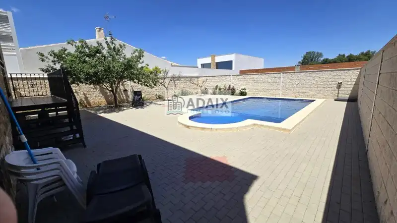 Casa amb terrassa en venda a Tomelloso