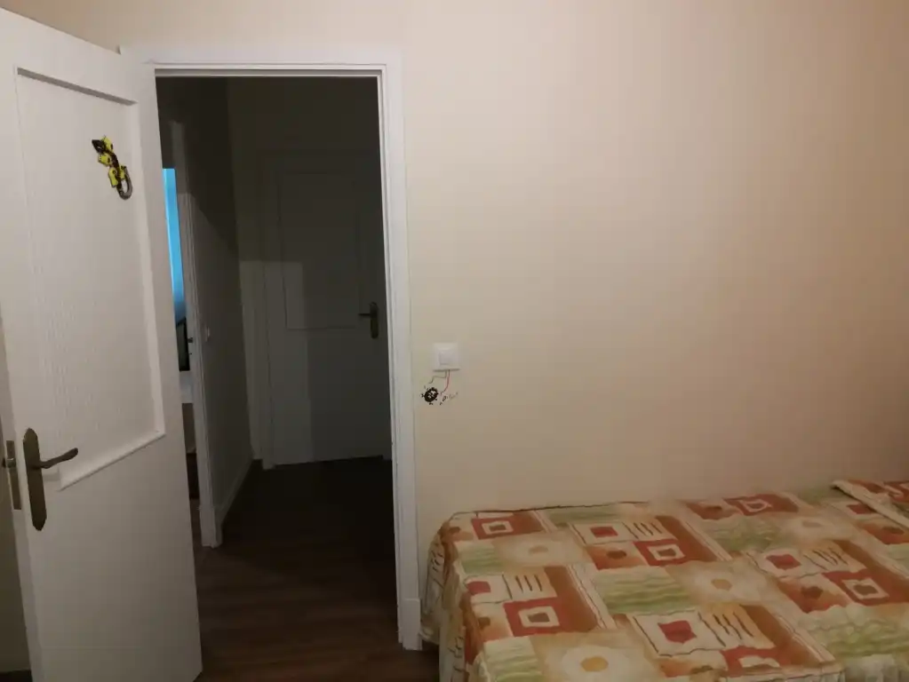 Bedroom of Flat for sale in Santiago de Compostela   with Heating, Storage room and Furnished