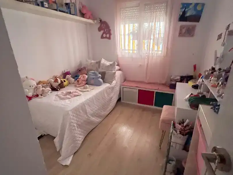 Schlafzimmer von Wohnung zur Miete in San Juan de Aznalfarache mit Klimaanlage und Schwimmbad