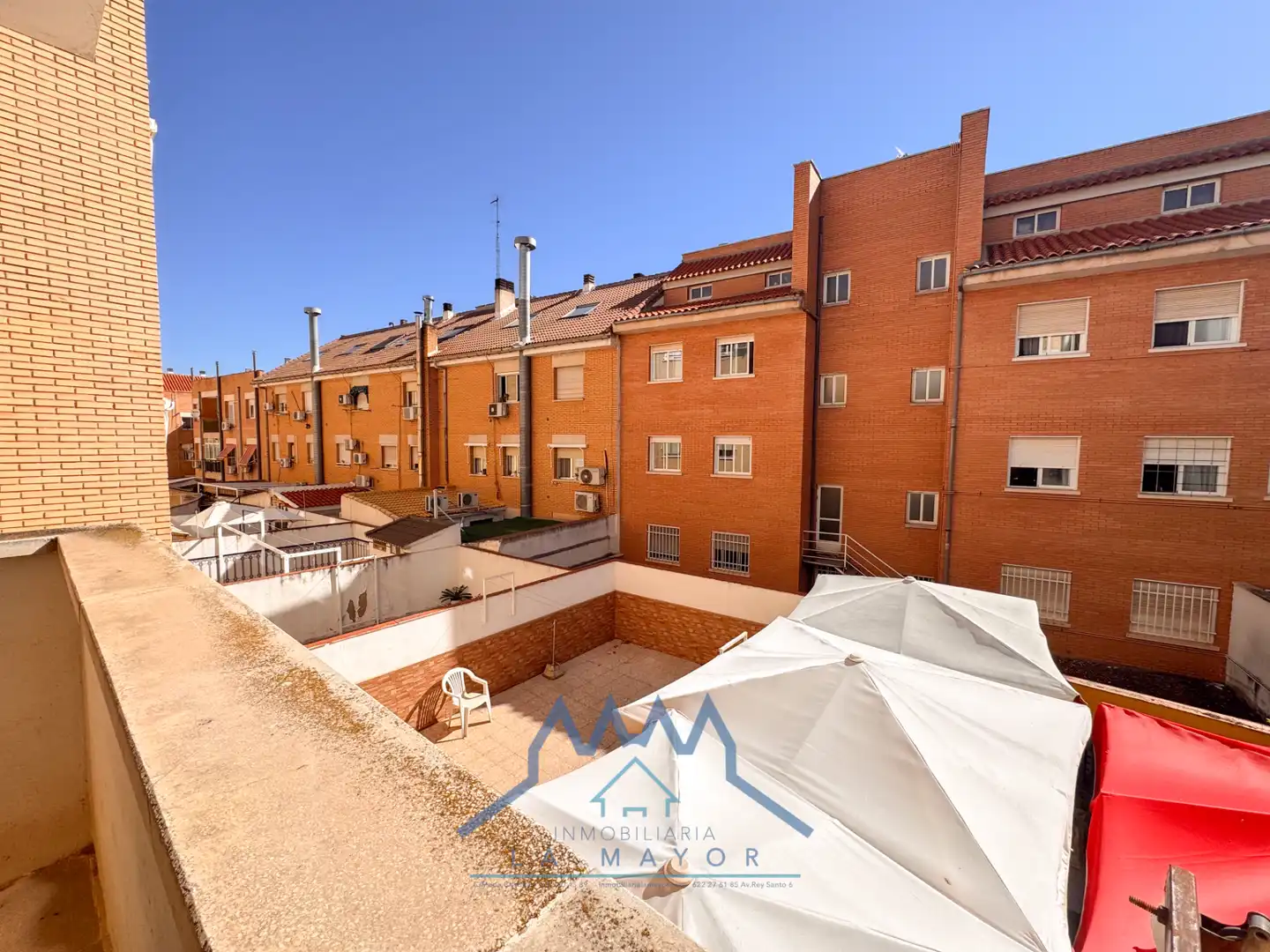 Vista exterior de Piso en venta en Ciudad Real con Aire acondicionado y Terraza