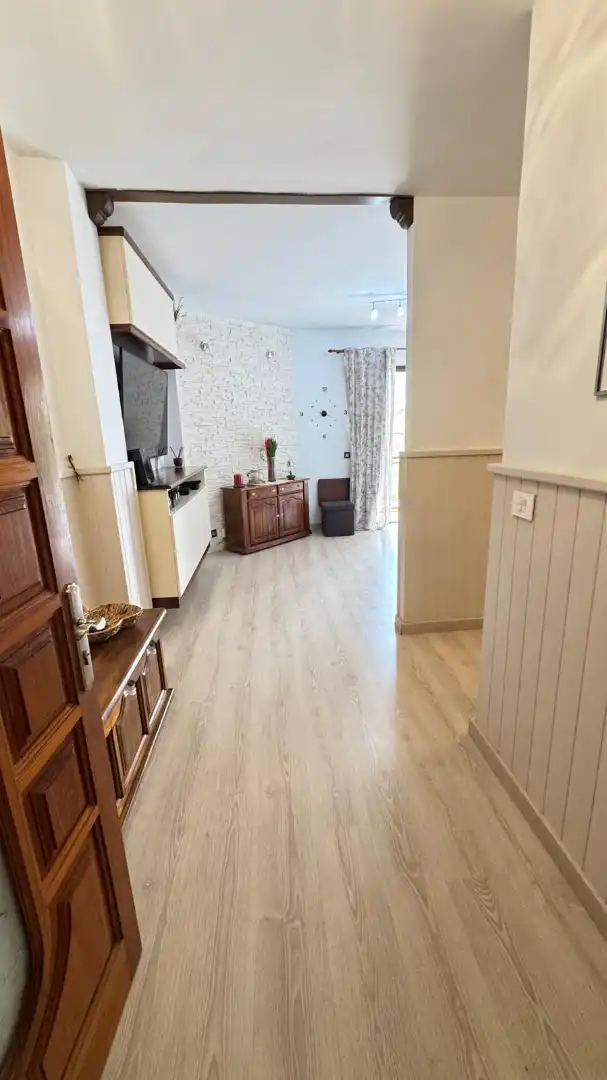 Sala d'estar de Casa o xalet en venda en Los Realejos amb Terrassa, Moblat i Forn
