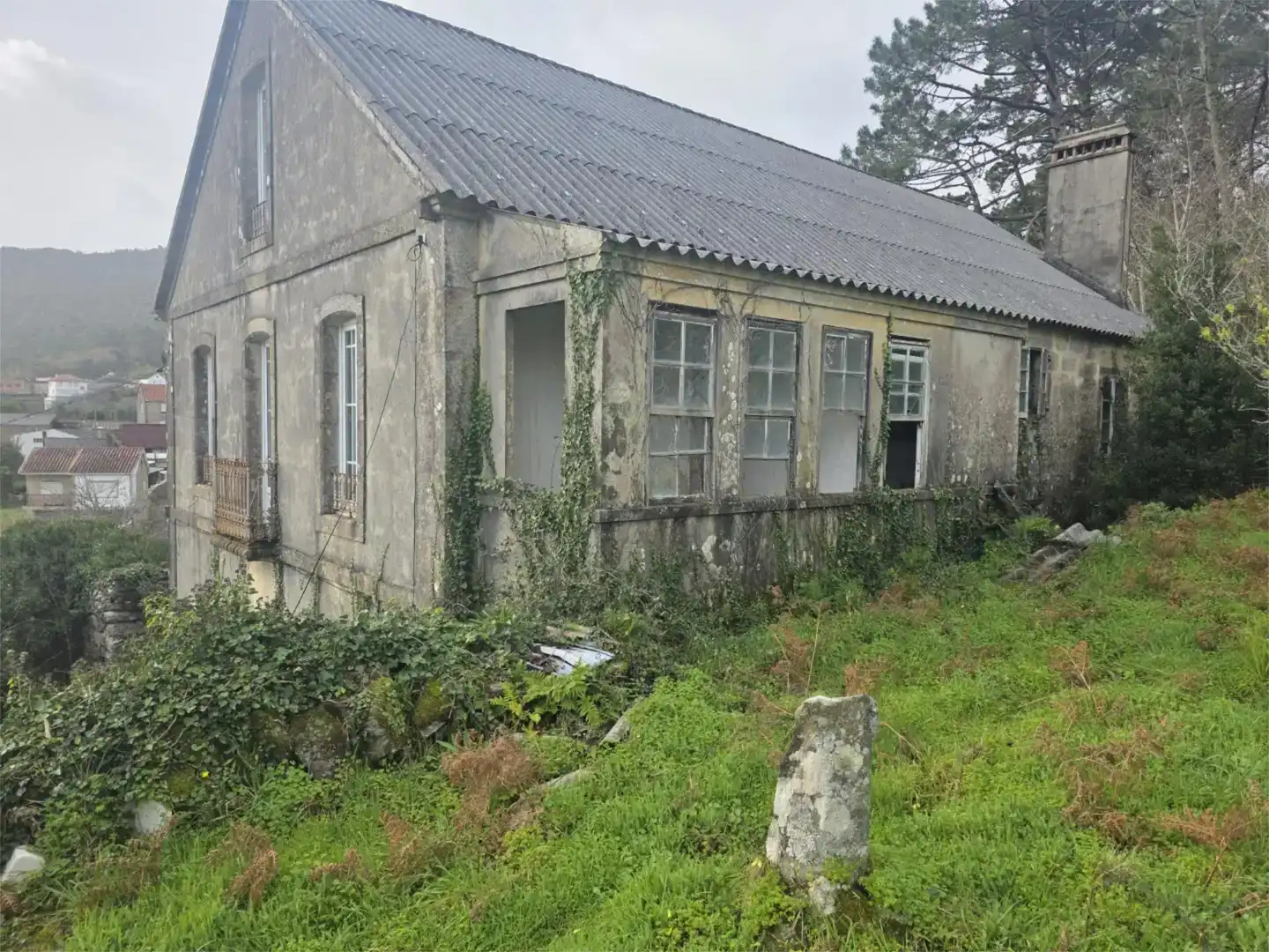 Außenansicht von Country house zum Verkauf in Muros, A Coruña