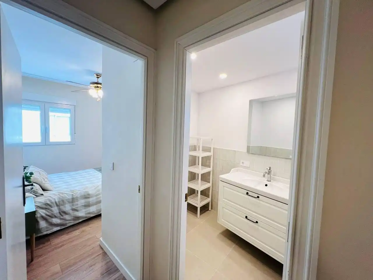Baño de Piso en venta en Alicante / Alacant con Aire acondicionado, Calefacción y Terraza