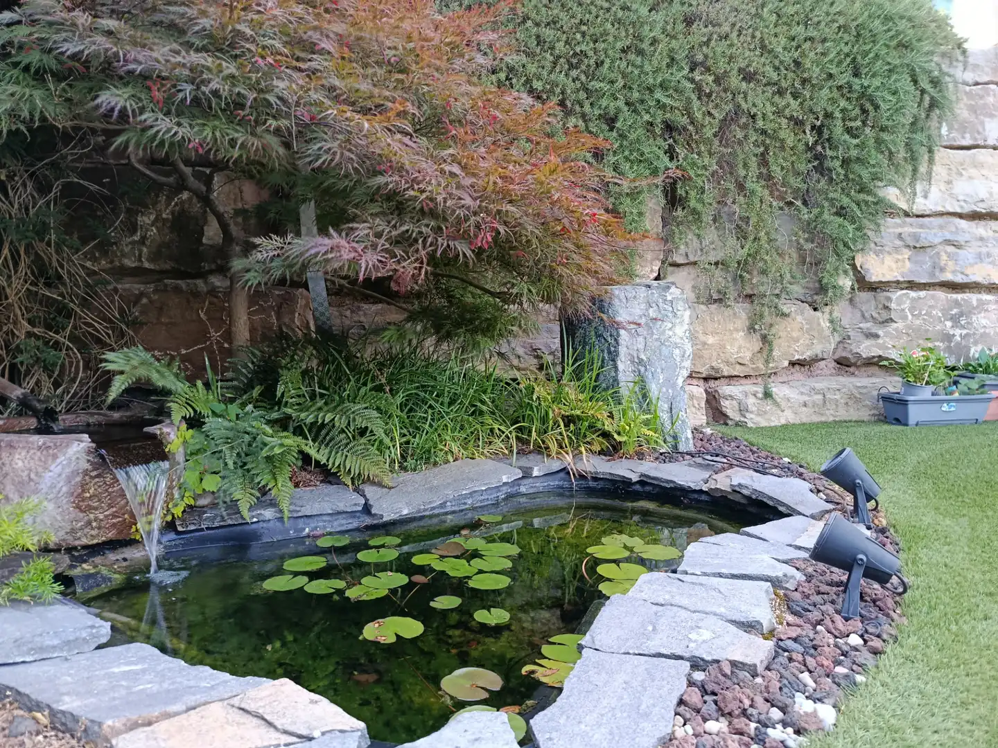Jardí de Casa adosada en venda en Girona amb Aire condicionat, Calefacció i Jardí privat
