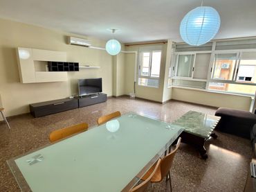 Piso con balcón en venta en Carrer de Francisco Moreno Usedo
