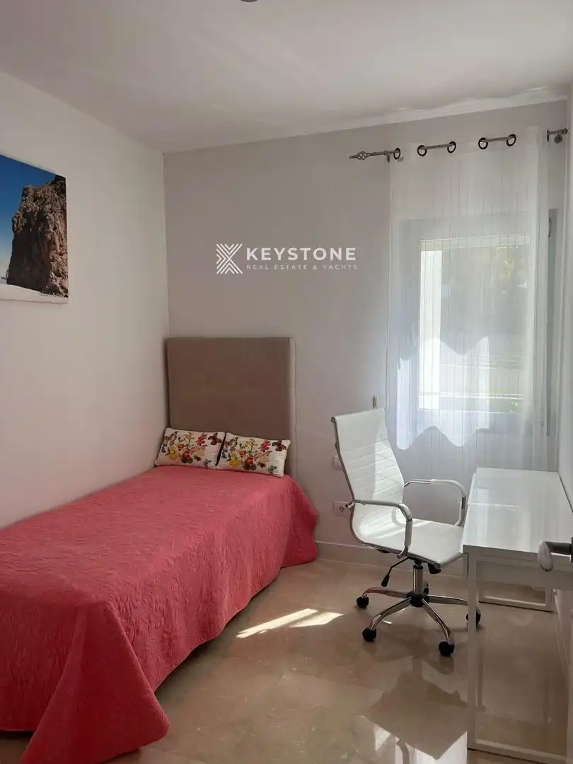 Schlafzimmer von Dachboden zur Miete in Calvià mit Klimaanlage, Heizung und Terrasse