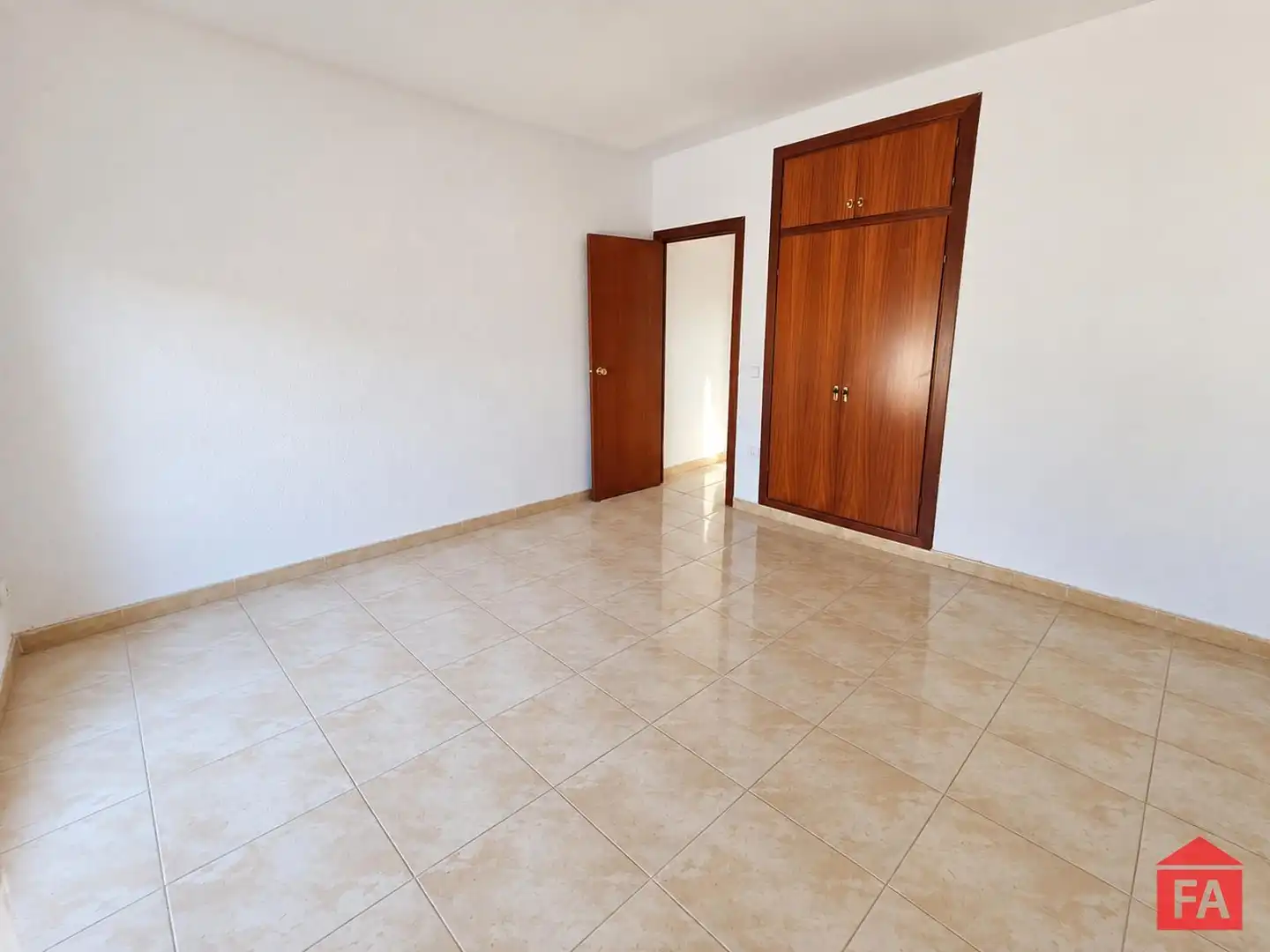 Bedroom of Detached homes for sale in Albinyana  with Terrace, Balcony and Alarm