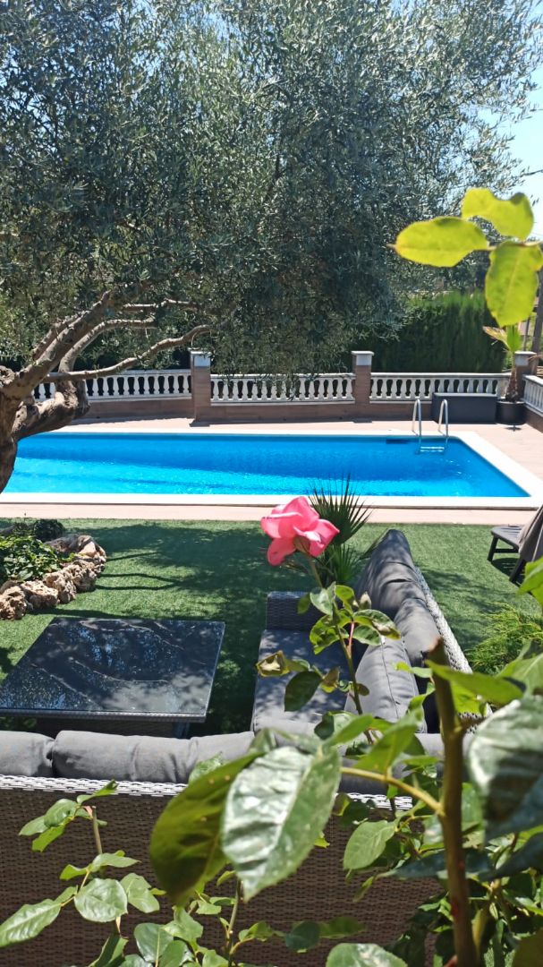 Swimming pool of House or chalet for sale in Lliçà de Vall  with Air Conditioner, Heating and Private garden