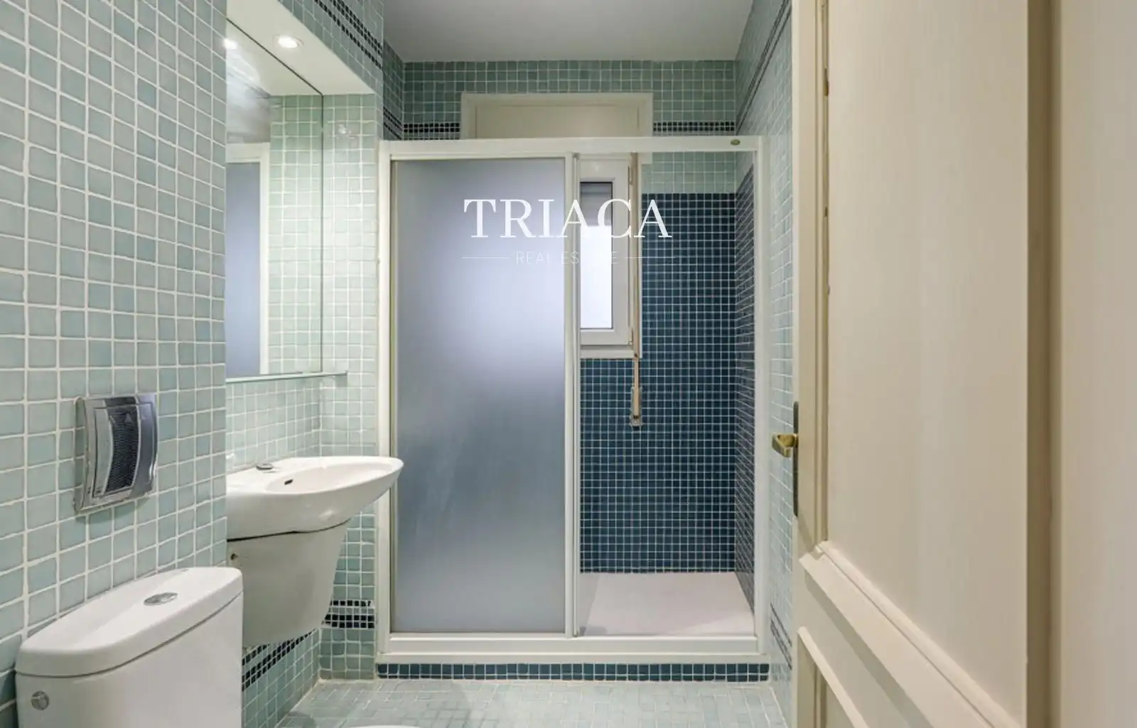 Baño de Piso en venta en Madrid con Aire acondicionado, Calefacción y Parquet