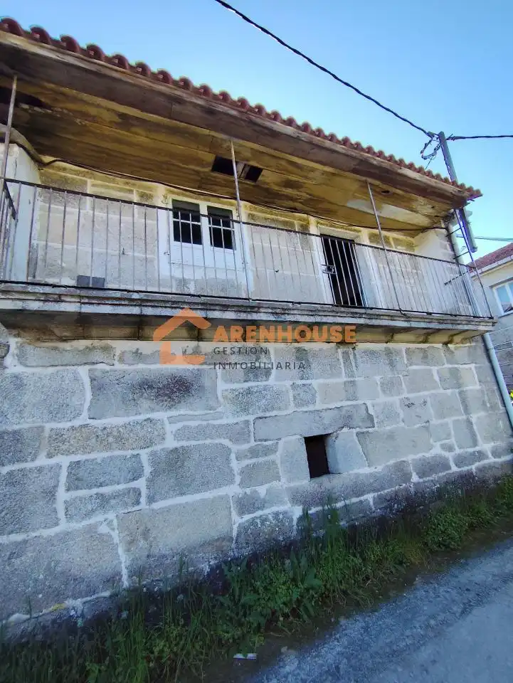 Casa amb terrassa en venda a Piñor, imagen 3