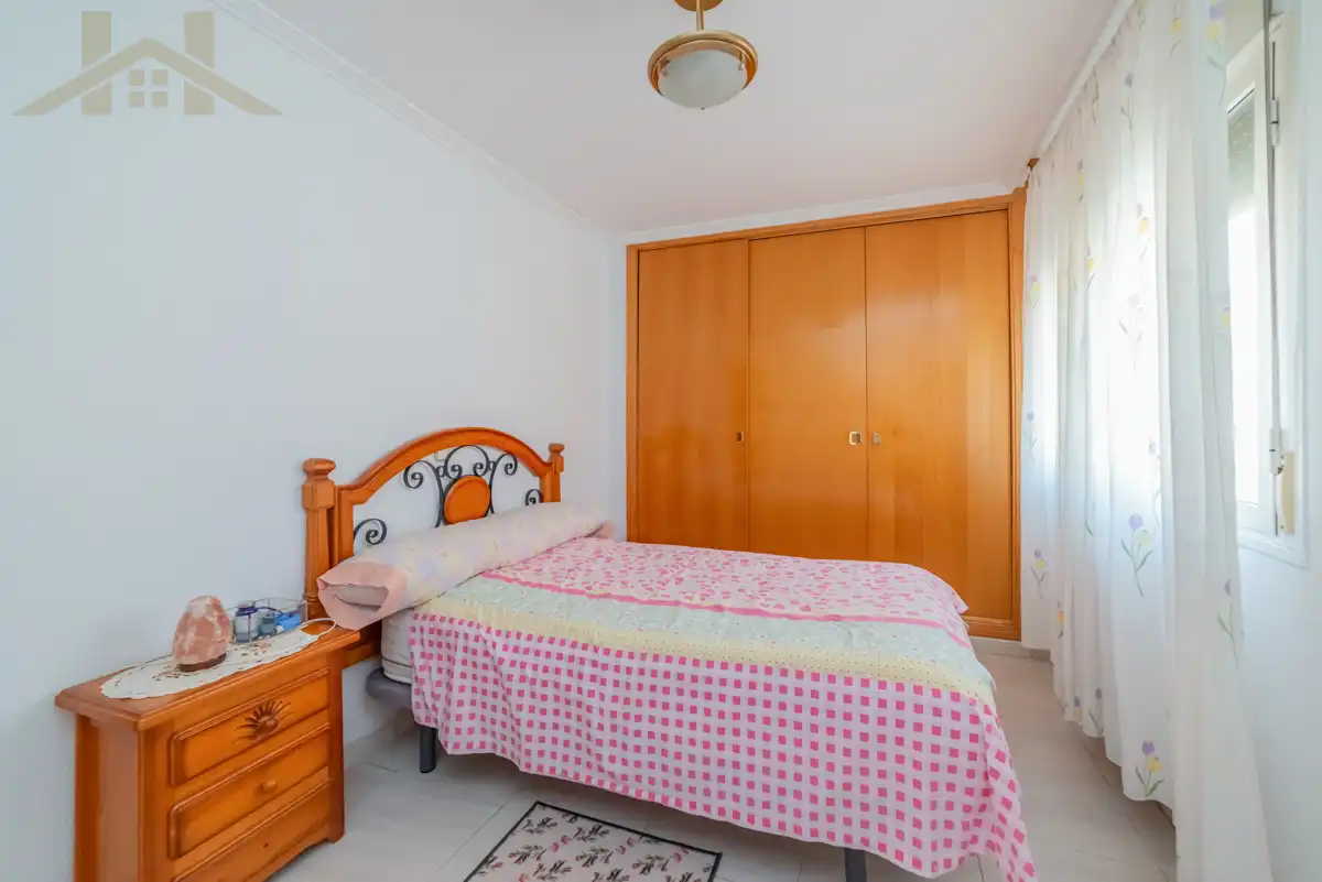 Habitación de Casa adosada en venta en Seseña con Calefacción