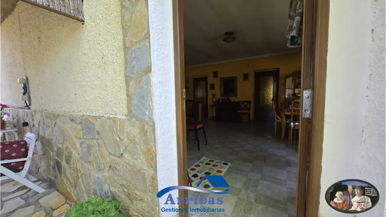 Houses for sale in Escalona  with Heating, Private garden and Terrace