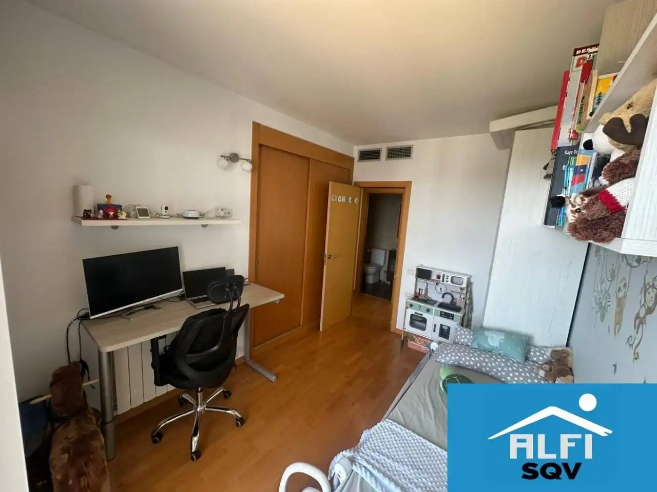 Ático en venta en Barberà del Vallès con Aire acondicionado, Calefacción y Parquet