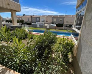 Piscina de Apartament en venda en Torrevieja amb Terrassa, Traster i Piscina comunitària