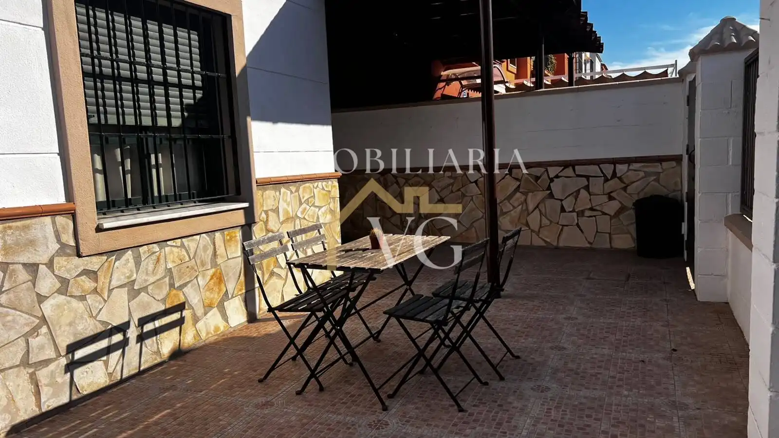 Semi-detached house for sale in Guillena pueblo