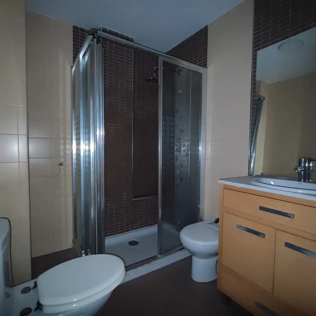Baño de Piso en venta en Córdoba con Aire acondicionado, Trastero y Piscina comunitaria