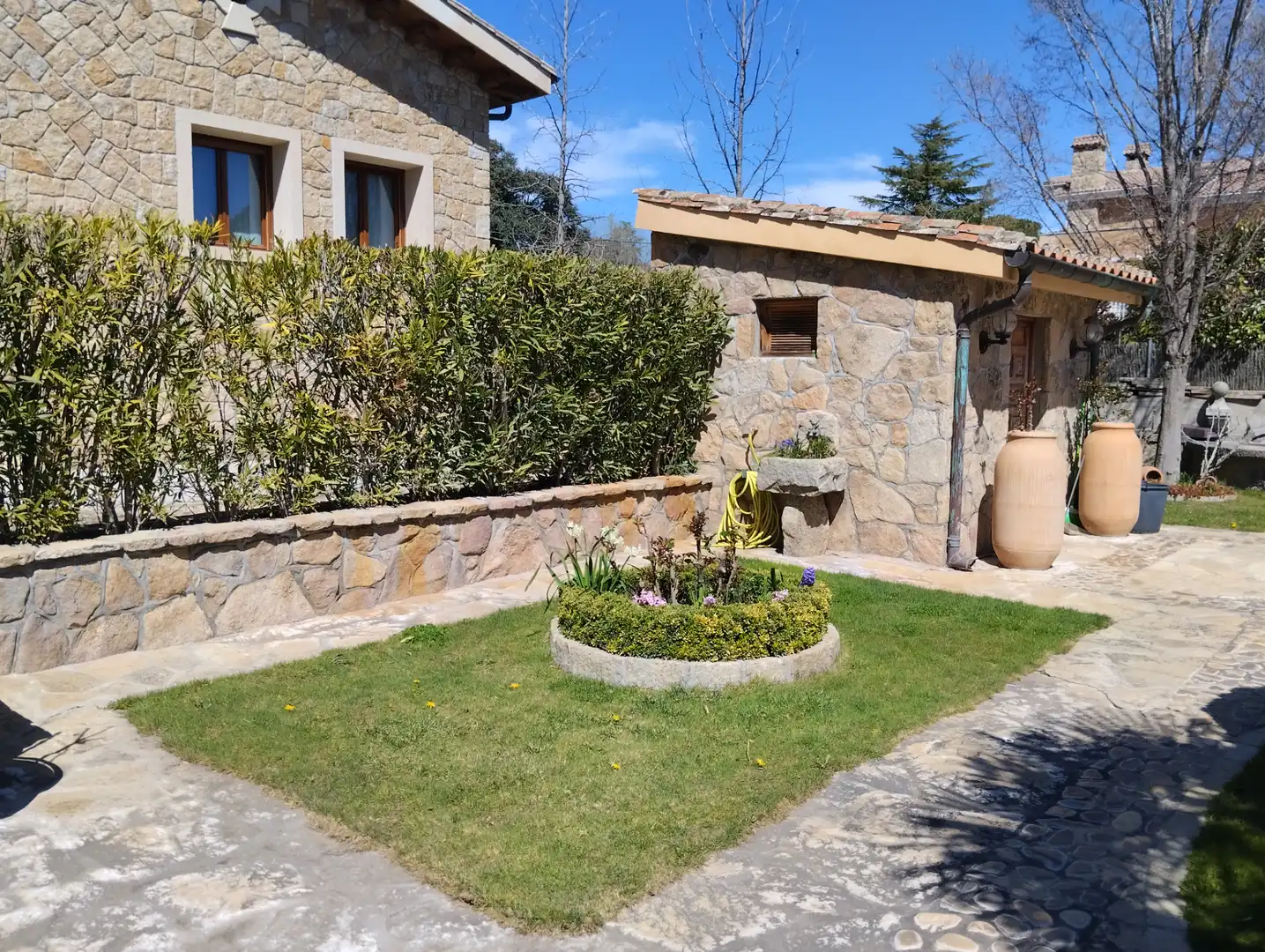 Garden of Houses for sale in El Escorial  with Air Conditioner, Heating and Private garden