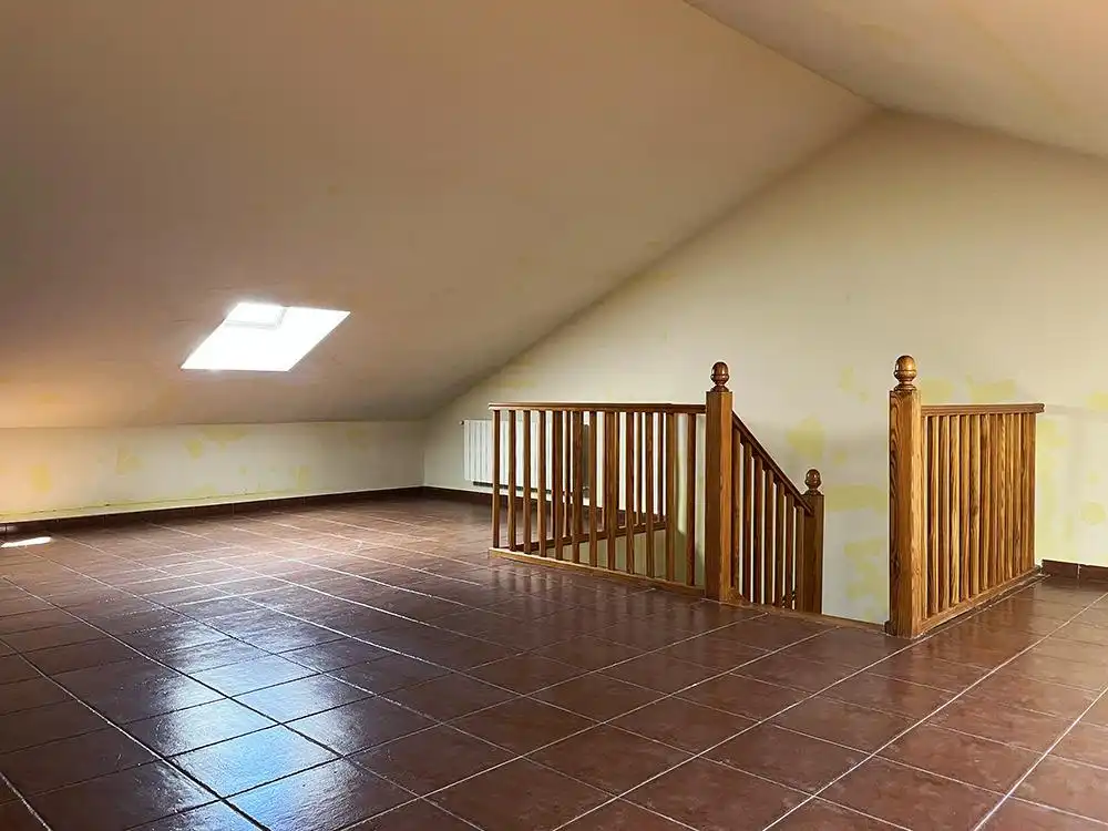 Reihenhaus mit Terrasse zum Verkauf in Palazuelos de Eresma, imagen 2
