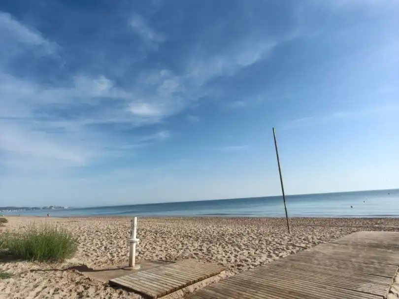 Vista exterior de Piso en venta en Tavernes de la Valldigna, Valencia