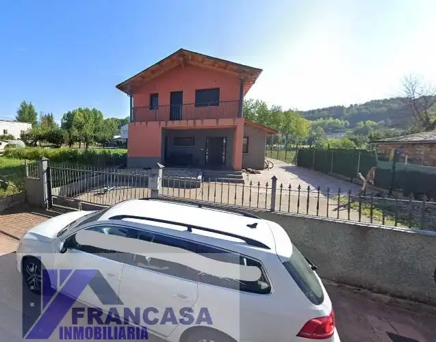 Casa o chalet en venta en Vega de Espinareda