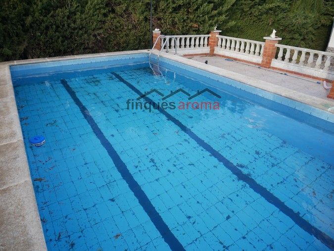 Swimming pool of House or chalet for sale in Valls  with Private garden and Swimming Pool
