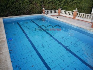 Casa con piscina in vendita a Valls